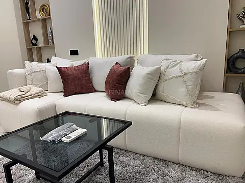 Kirayə verilir 2 otaqlı mənzil 80 m²
