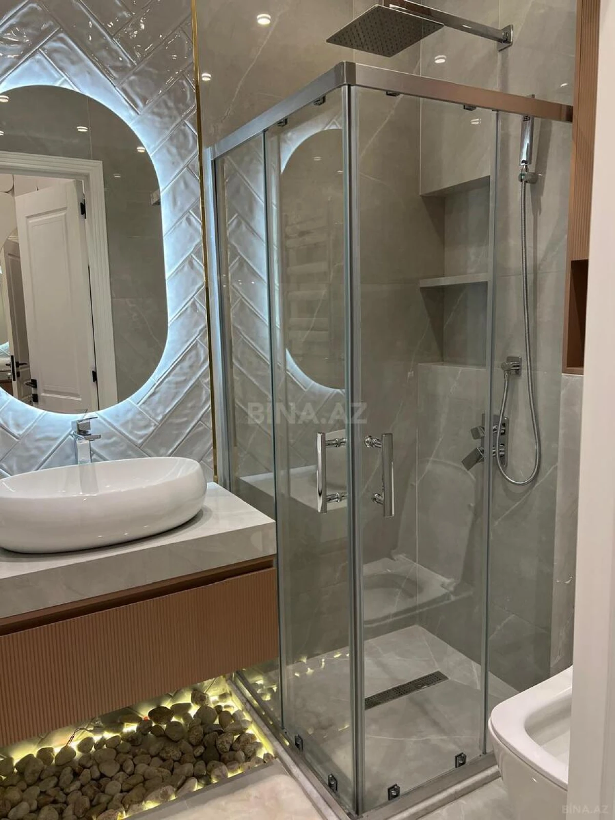 Kirayə verilir 2 otaqlı mənzil 80 m²