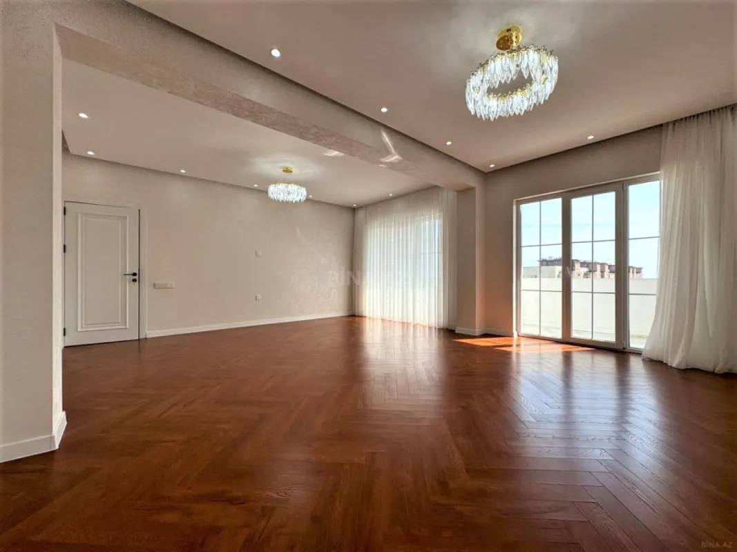 Satılır 5 otaqlı mənzil 110 m²