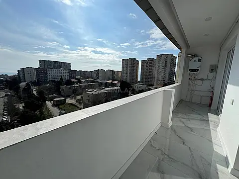 Satılır 5 otaqlı mənzil 110 m²