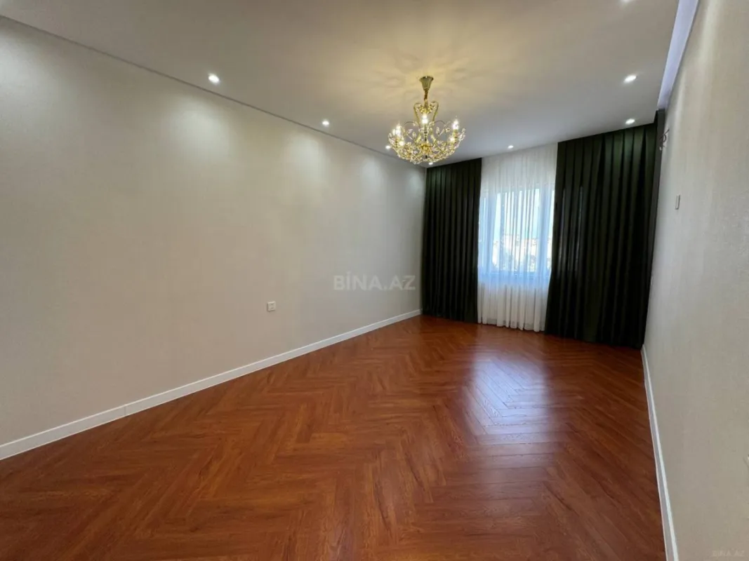 Satılır 5 otaqlı mənzil 110 m²