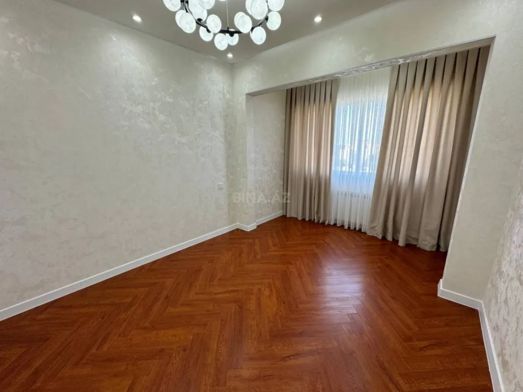 Satılır 5 otaqlı mənzil 110 m²