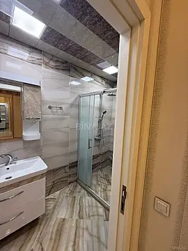 Kirayə verilir 2 otaqlı mənzil 95 m²