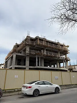 Satılır 3 otaqlı mənzil 94 m²