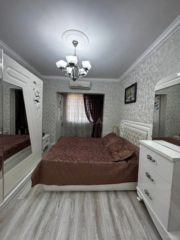 Satılır 2 otaqlı mənzil 65 m²