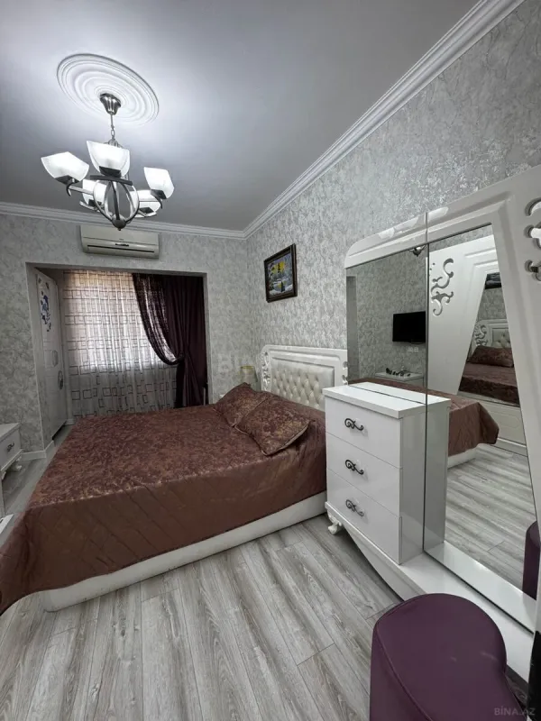 Satılır 2 otaqlı mənzil 65 m²