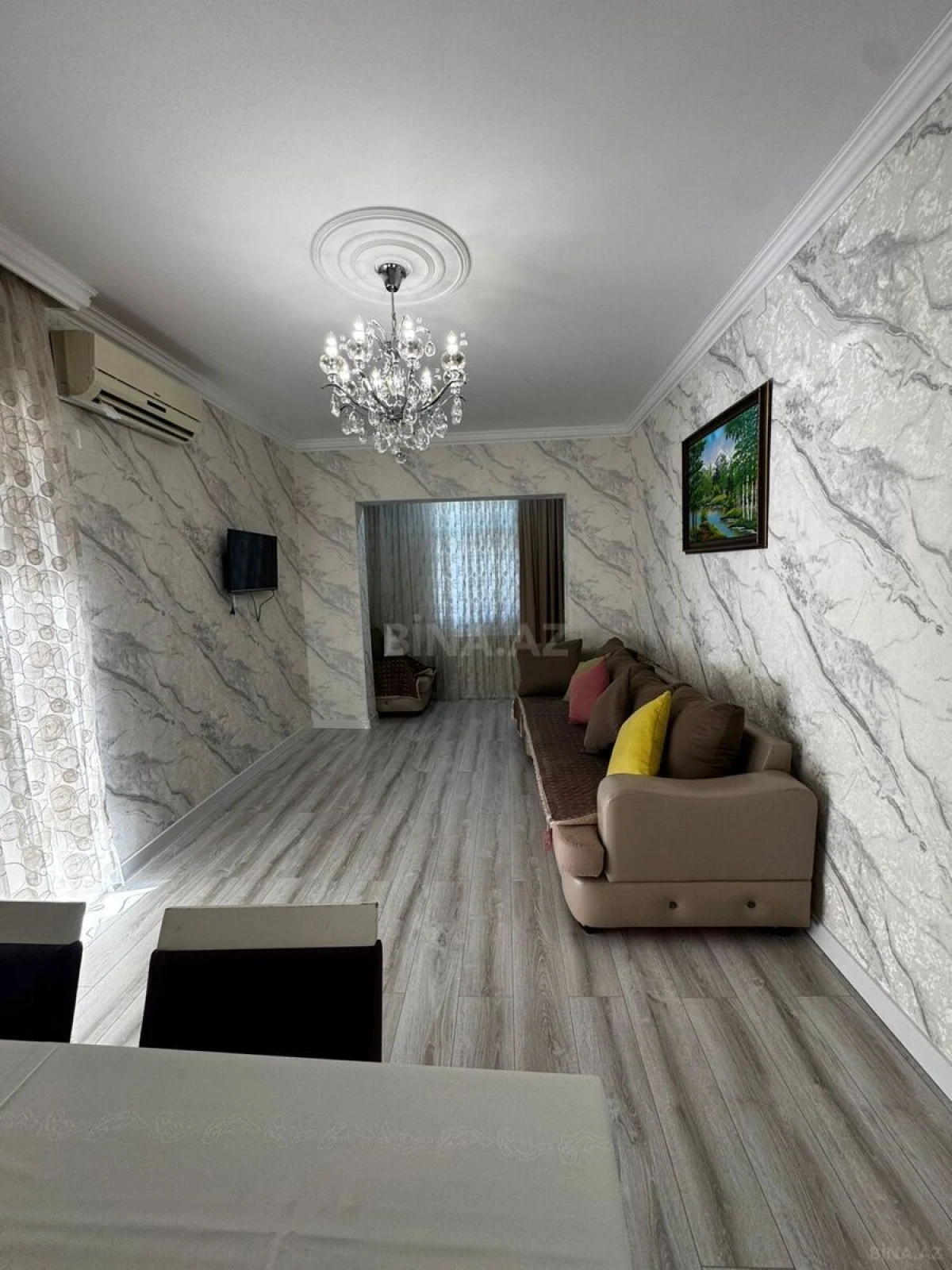 Satılır 2 otaqlı mənzil 65 m²