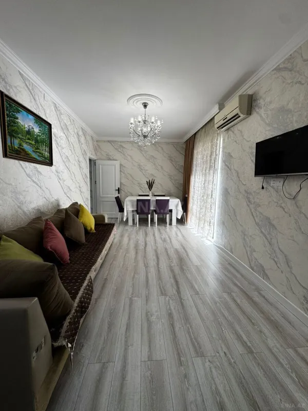 Satılır 2 otaqlı mənzil 65 m²