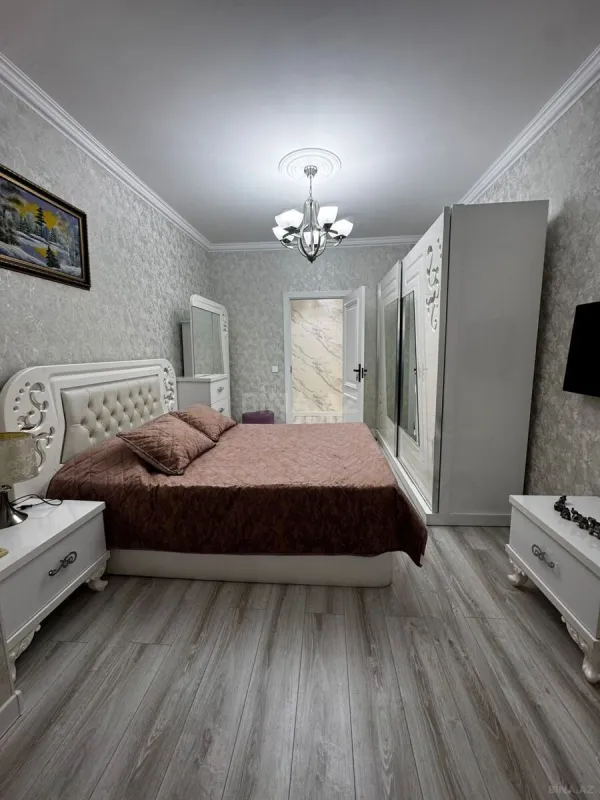 Satılır 2 otaqlı mənzil 65 m²