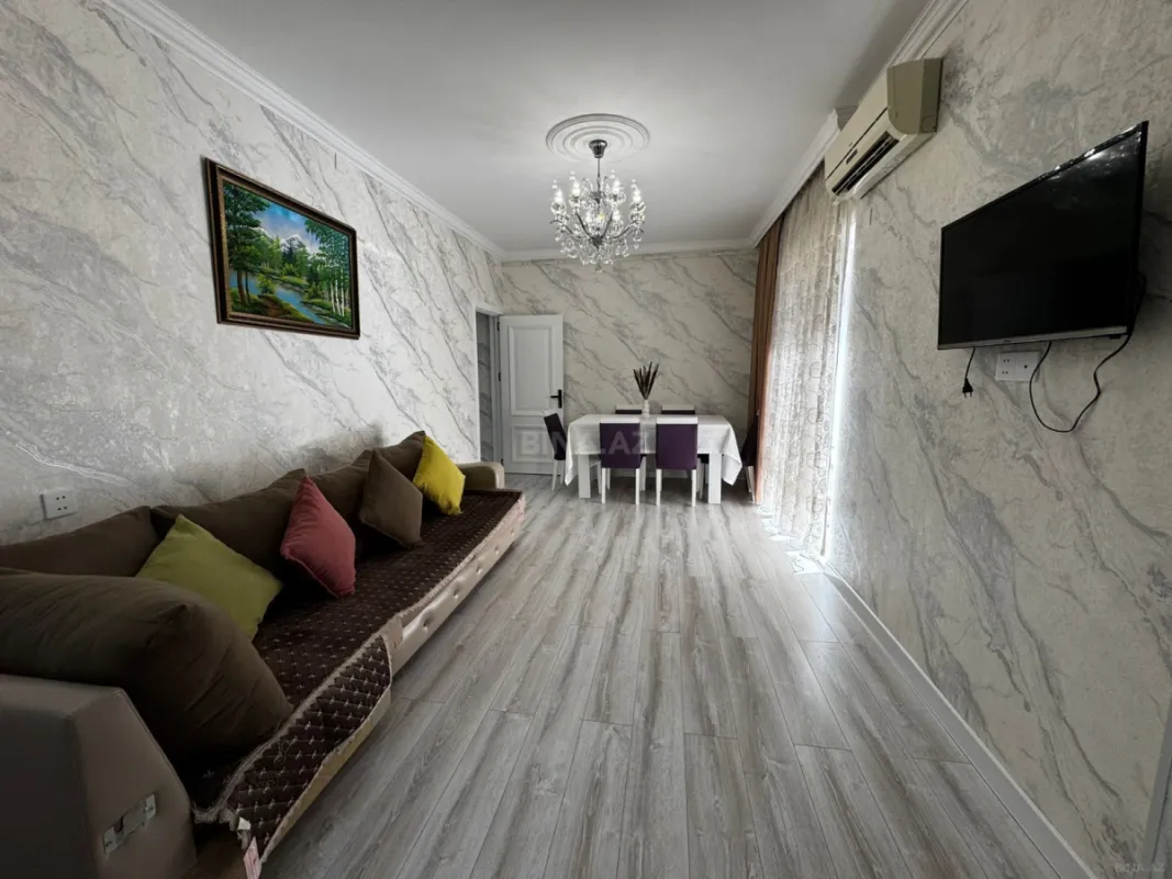 Satılır 2 otaqlı mənzil 65 m²