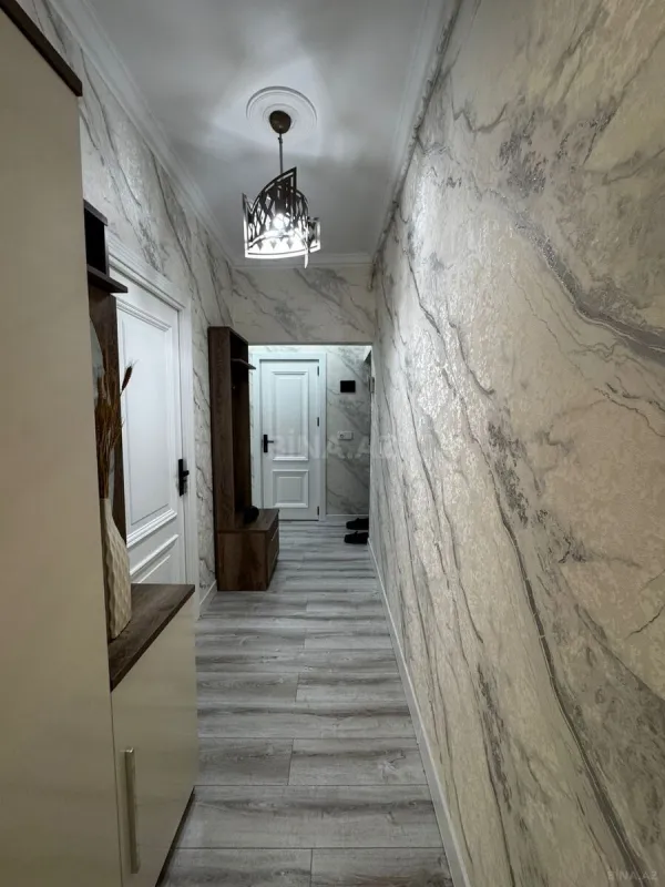 Satılır 2 otaqlı mənzil 65 m²