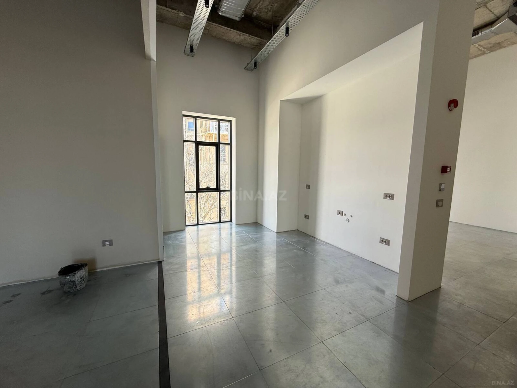 Kirayə verilir 4 otaqlı ofis 155 m²