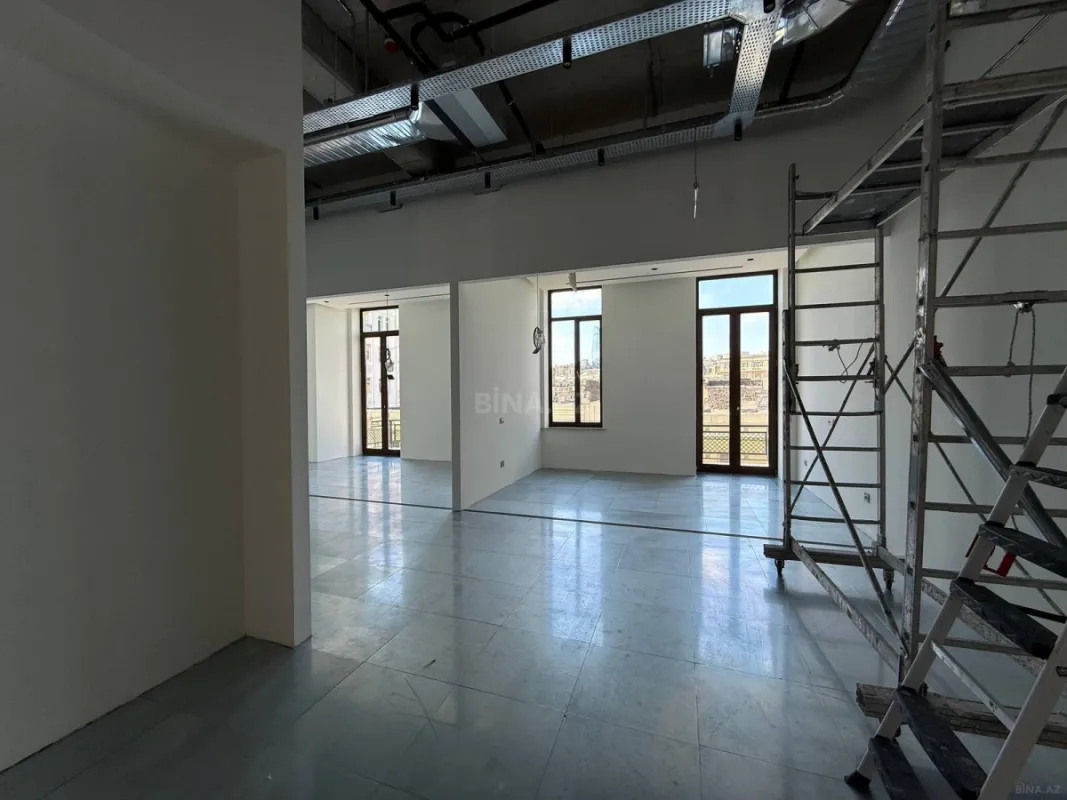 Kirayə verilir 4 otaqlı ofis 155 m²