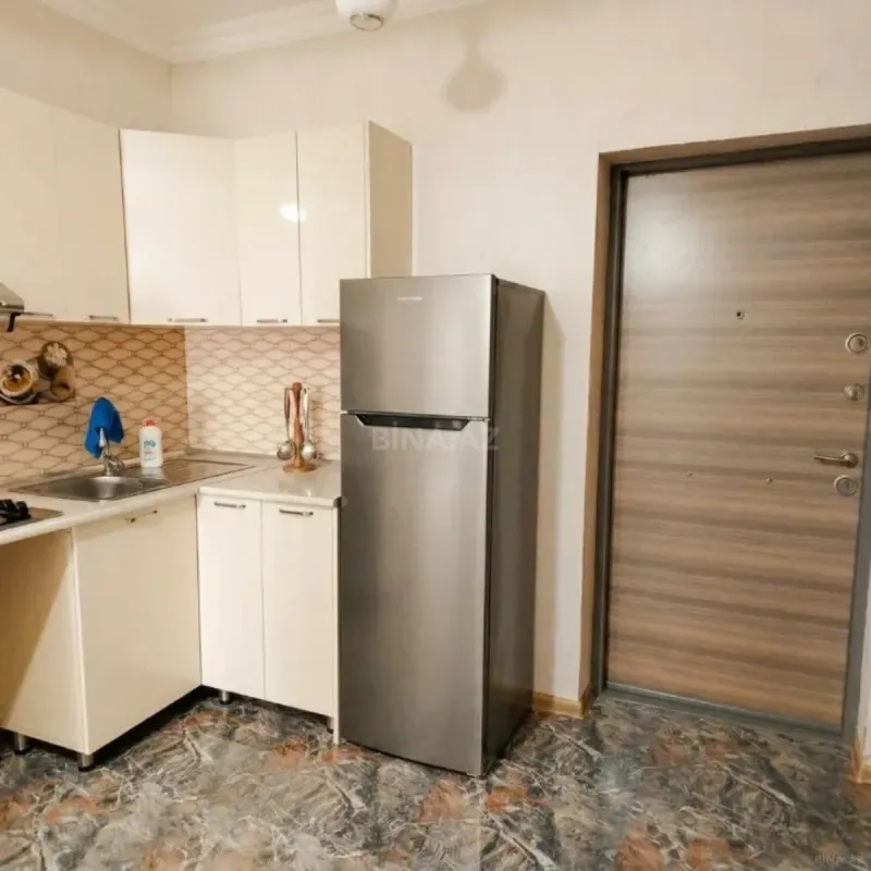 Kirayə verilir 2 otaqlı mənzil 65 m²