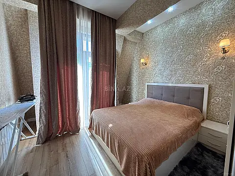 Kirayə verilir 2 otaqlı mənzil 75 m²