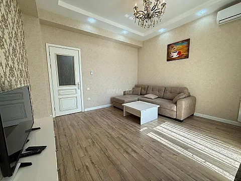 Kirayə verilir 2 otaqlı mənzil 75 m²