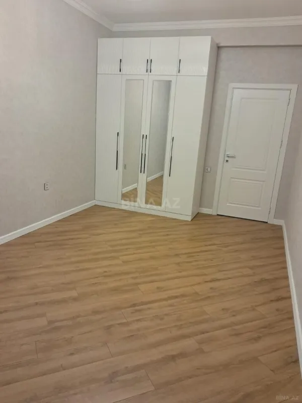 Satılır 3 otaqlı mənzil 95 m²