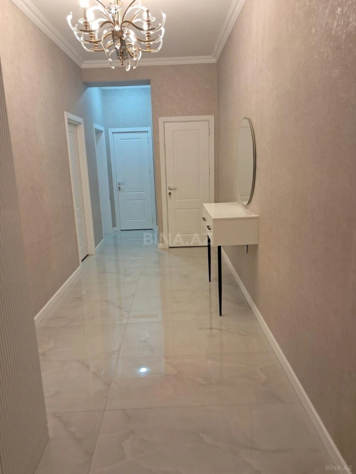 Satılır 3 otaqlı mənzil 95 m²