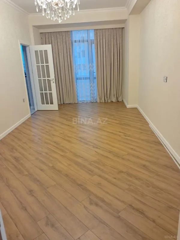Satılır 3 otaqlı mənzil 95 m²