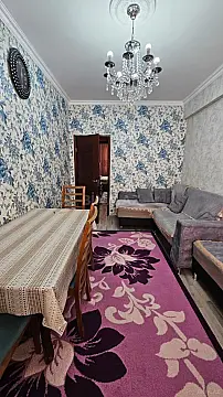 Kirayə verilir 2 otaqlı mənzil 60 m²