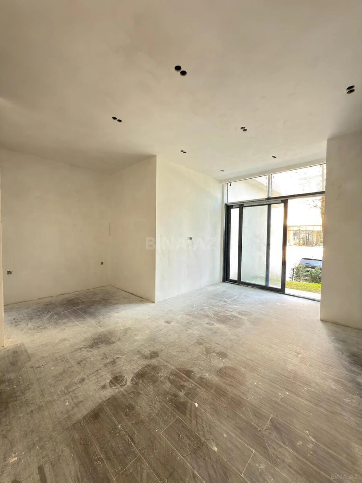 Satılır 1 otaqlı mənzil 53 m²