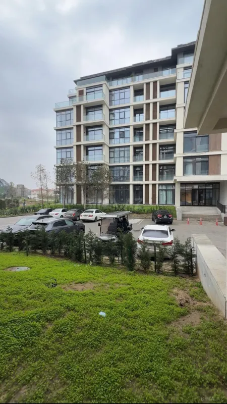 Satılır 1 otaqlı mənzil 53 m²