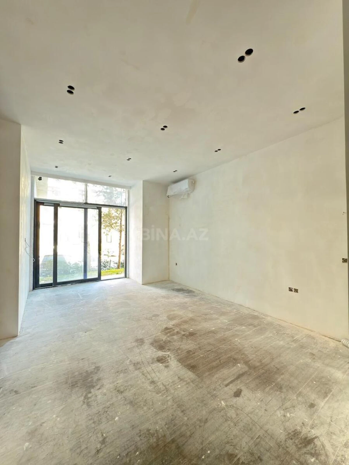 Satılır 1 otaqlı mənzil 53 m²