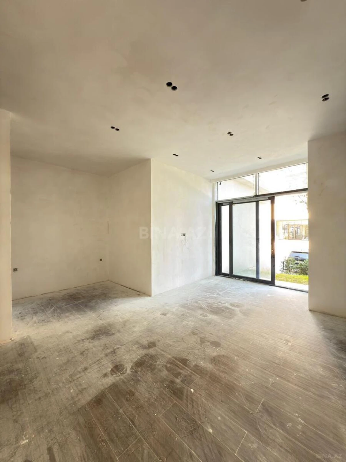 Satılır 1 otaqlı mənzil 53 m²