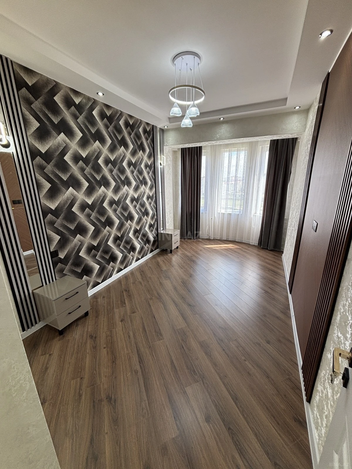 Satılır 3 otaqlı mənzil 70 m²