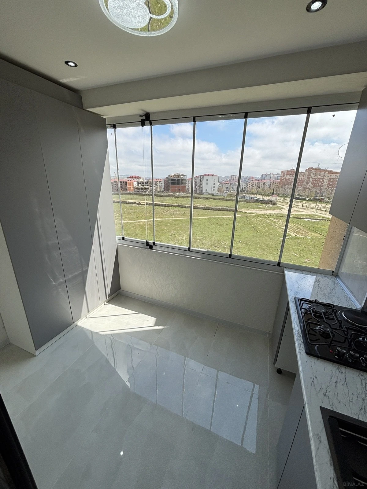 Satılır 3 otaqlı mənzil 70 m²
