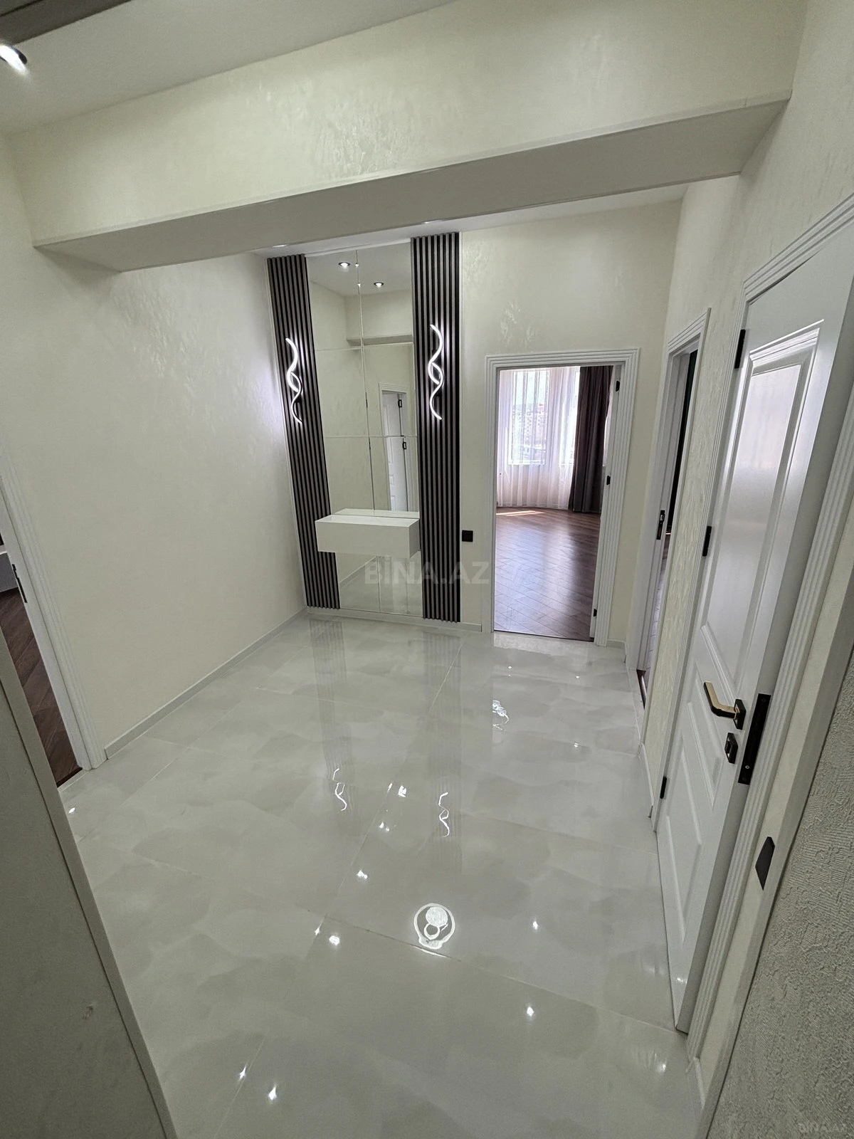 Satılır 3 otaqlı mənzil 70 m²