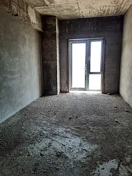 Satılır 4 otaqlı mənzil 178 m²