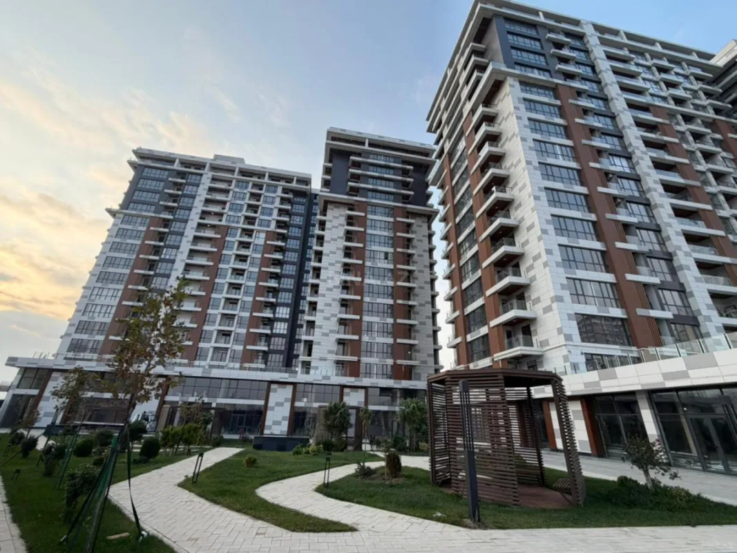 Satılır 2 otaqlı mənzil 59.8 m²