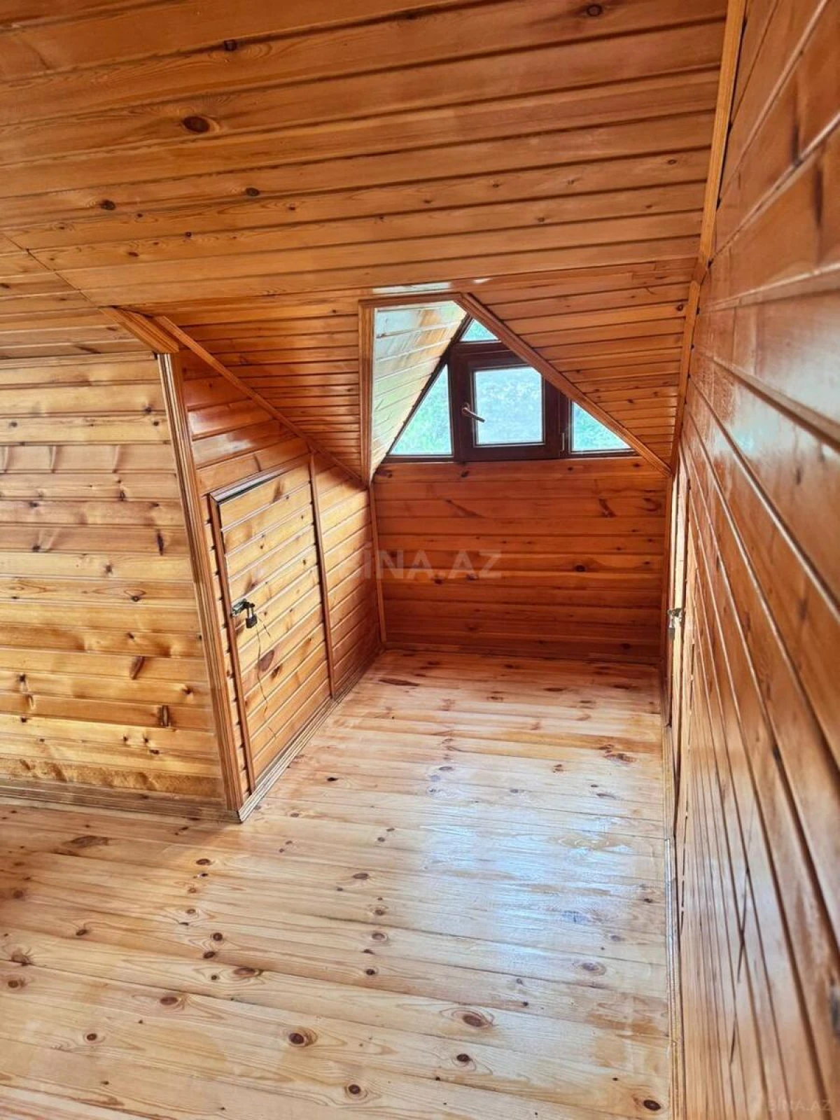 Satılır obyekt 1000 m²