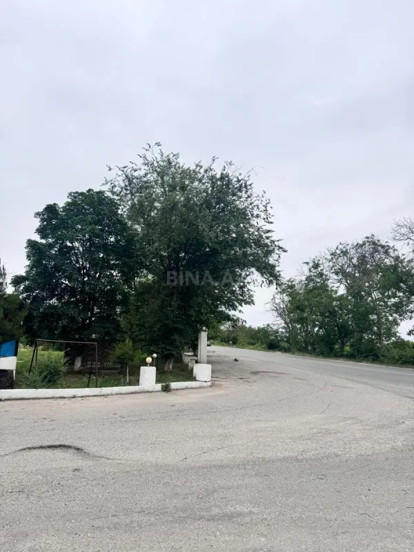 Satılır obyekt 1000 m²