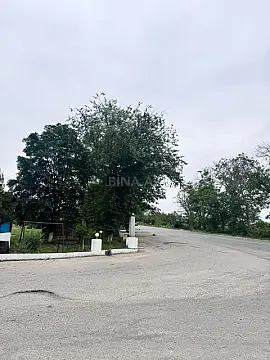 Satılır obyekt 1000 m²