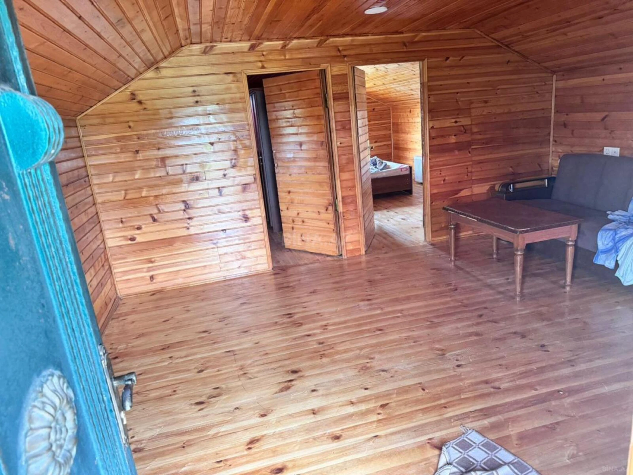 Satılır obyekt 1000 m²