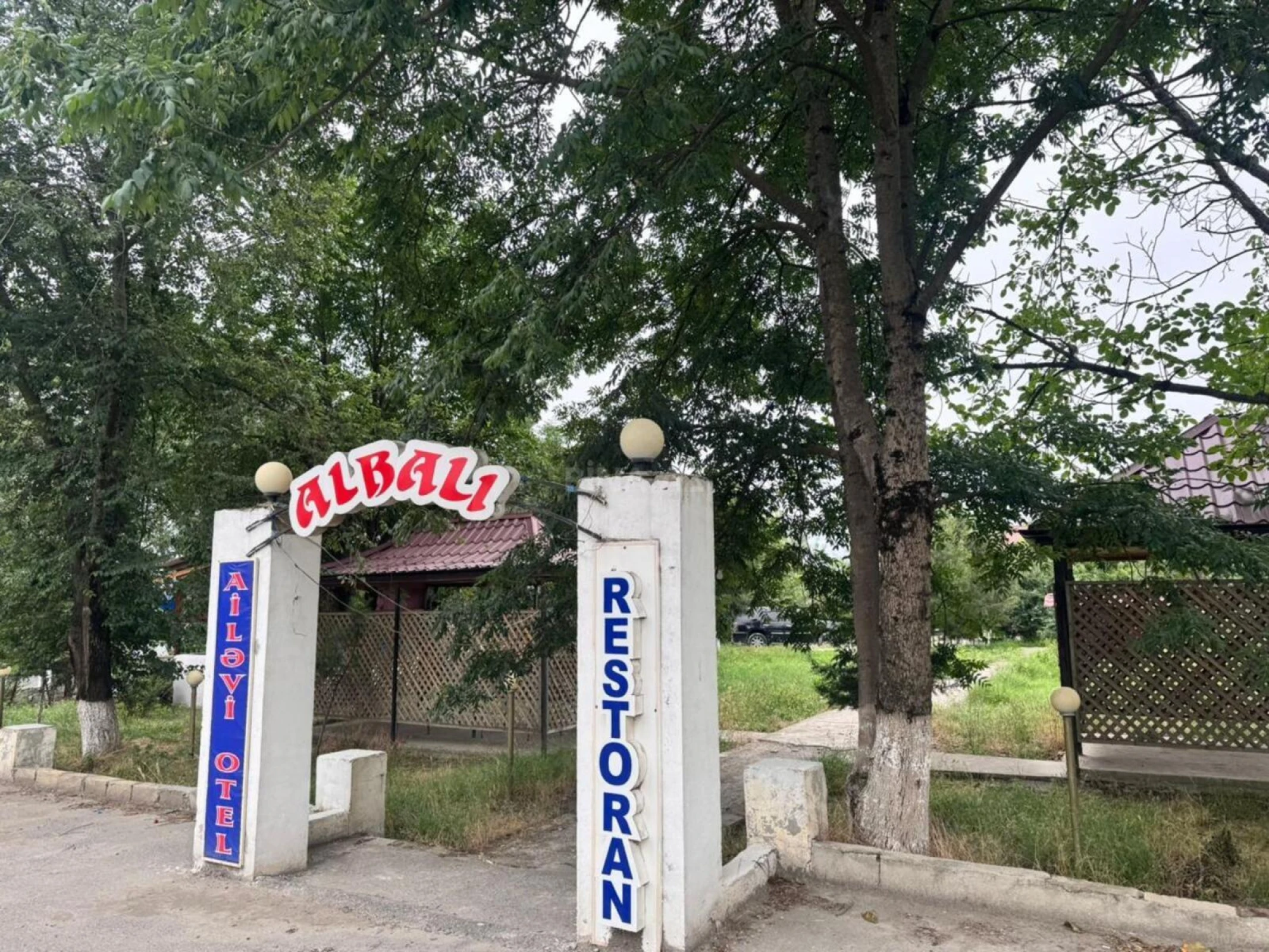 Satılır obyekt 1000 m²