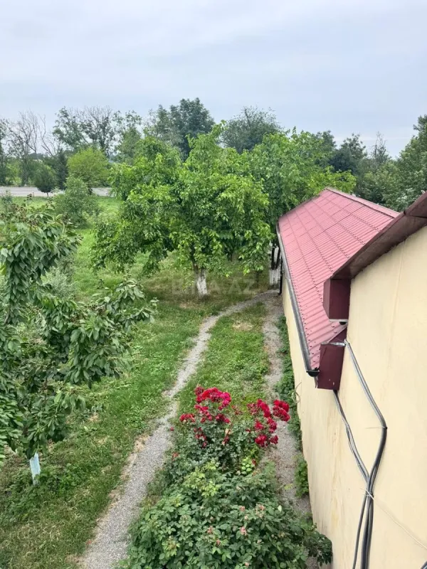 Satılır obyekt 1000 m²