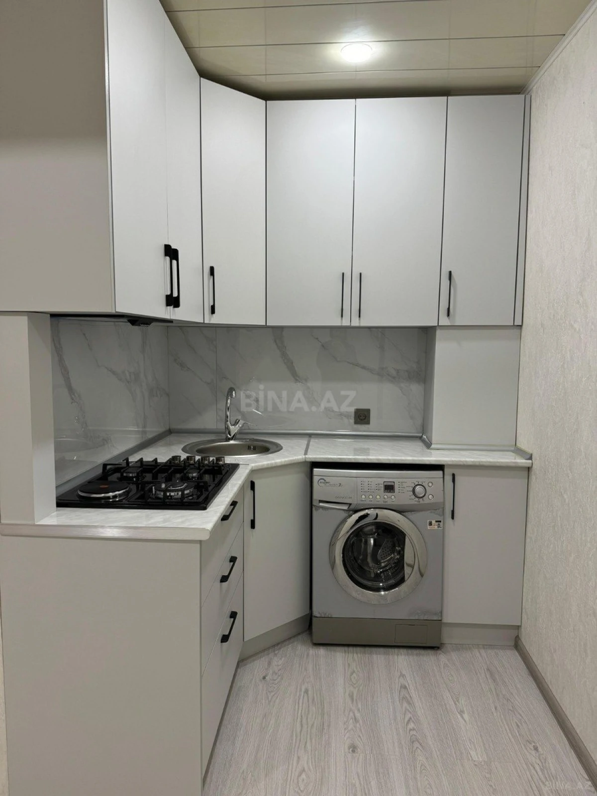 Kirayə verilir 3 otaqlı mənzil 105 m²