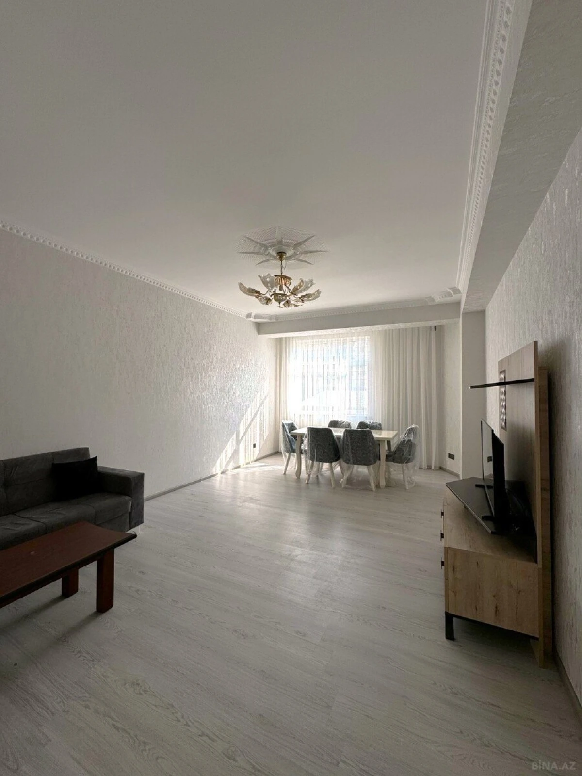 Kirayə verilir 3 otaqlı mənzil 105 m²