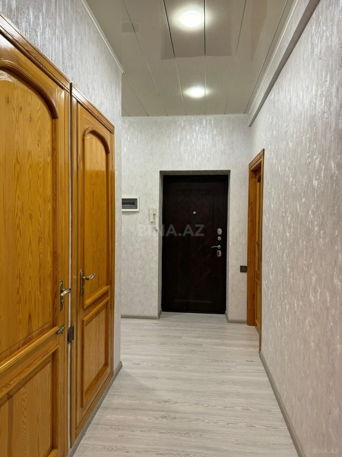 Kirayə verilir 3 otaqlı mənzil 105 m²
