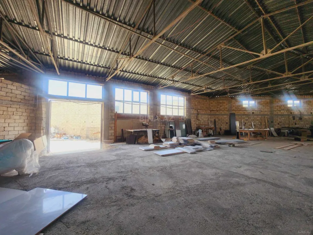 Satılır obyekt 2000 m²