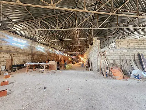 Satılır obyekt 2000 m²