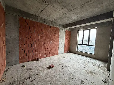 Satılır 3 otaqlı mənzil 125 m²