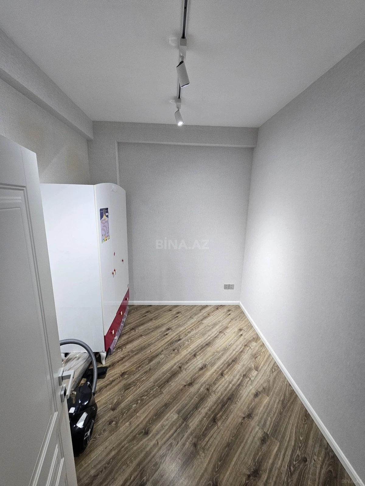 Satılır 3 otaqlı mənzil 58 m²
