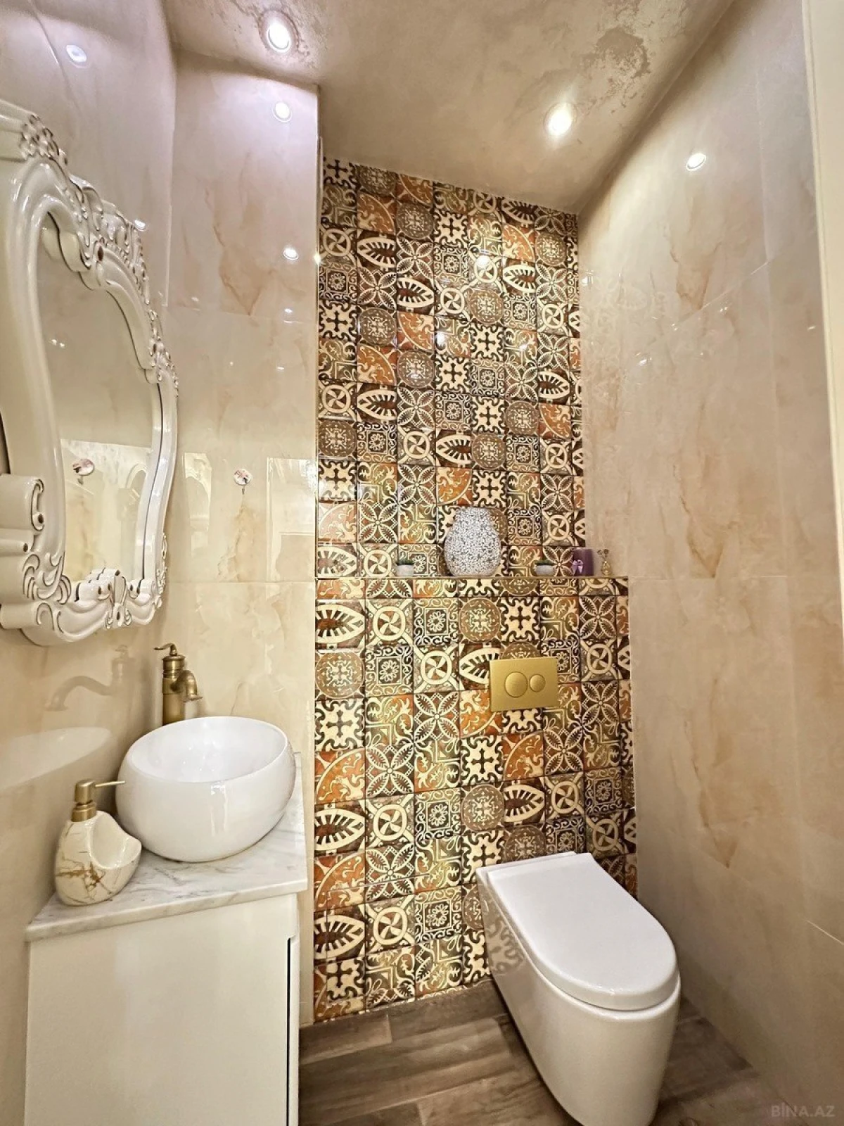 Satılır 2 otaqlı mənzil 70 m²