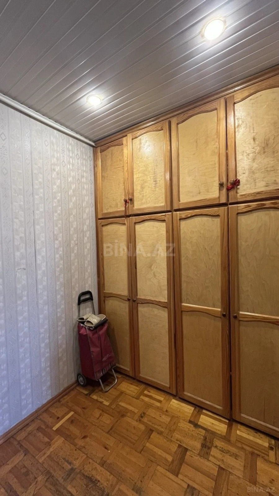 Satılır 2 otaqlı mənzil 60 m²