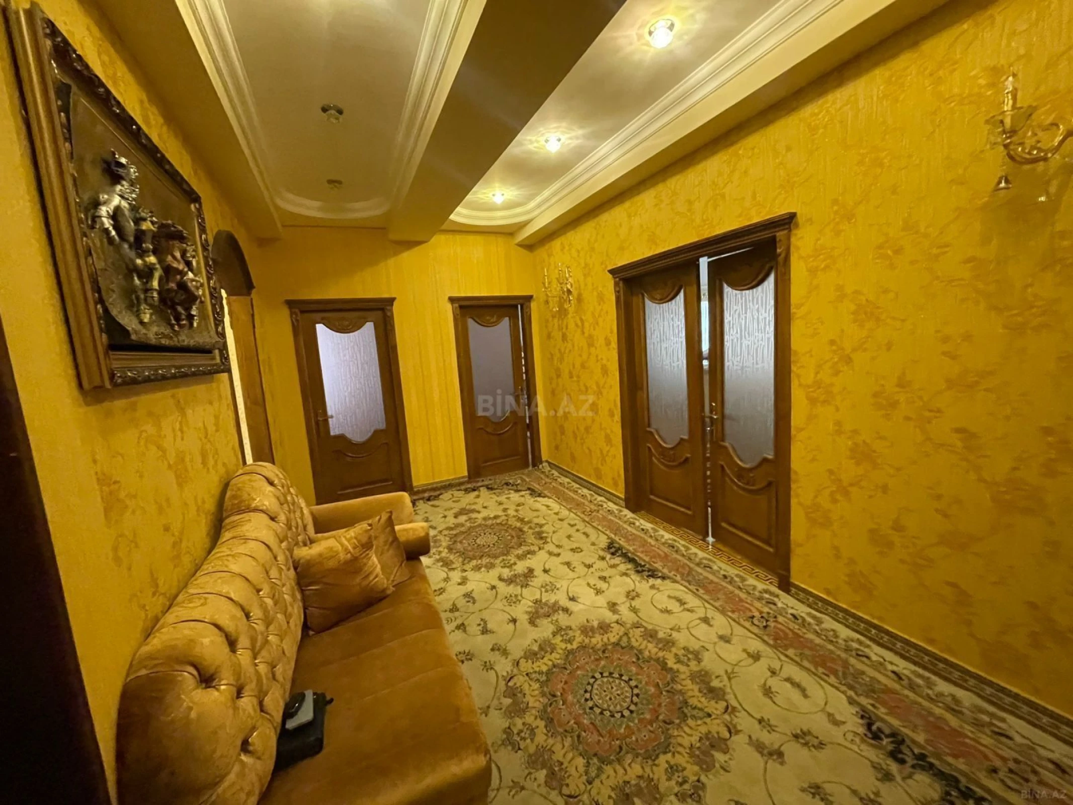 Satılır 3 otaqlı mənzil 130 m²