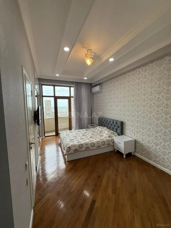Satılır 2 otaqlı mənzil 90 m²